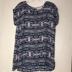 Women’s pattern blouse